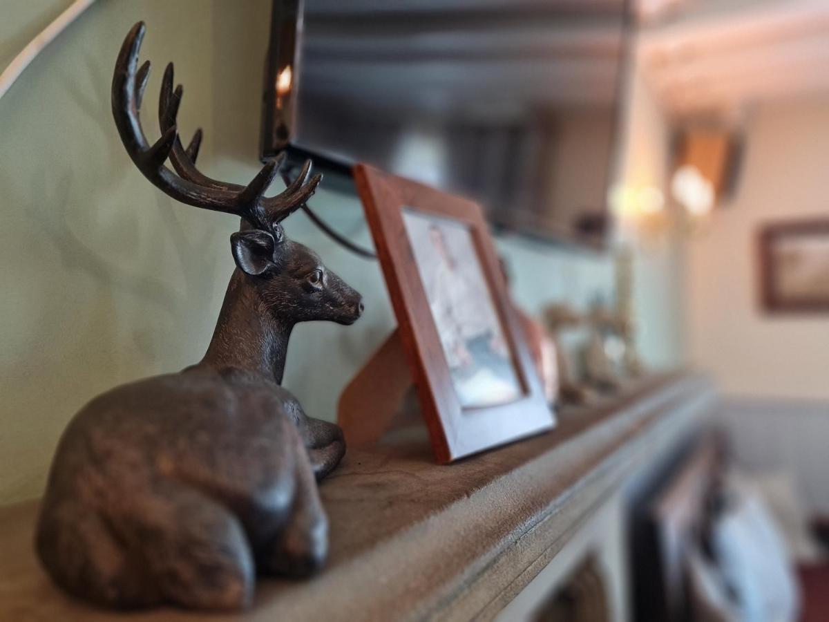 Bed & Breakfast The Greyhound *